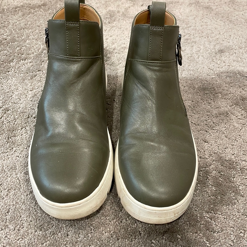 Vionic Booties So 7.5